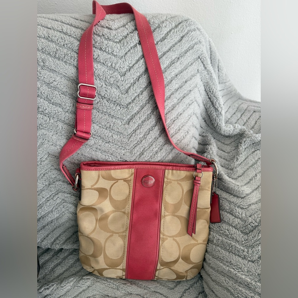 Stylish Coach Coral and Tan Women's Bag